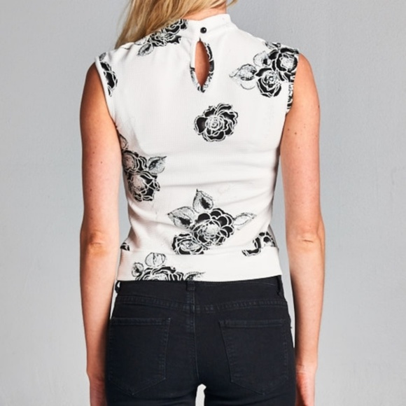 A2 Route 3 White and Black Floral Foil Choker Top - Picture 8 of 8
